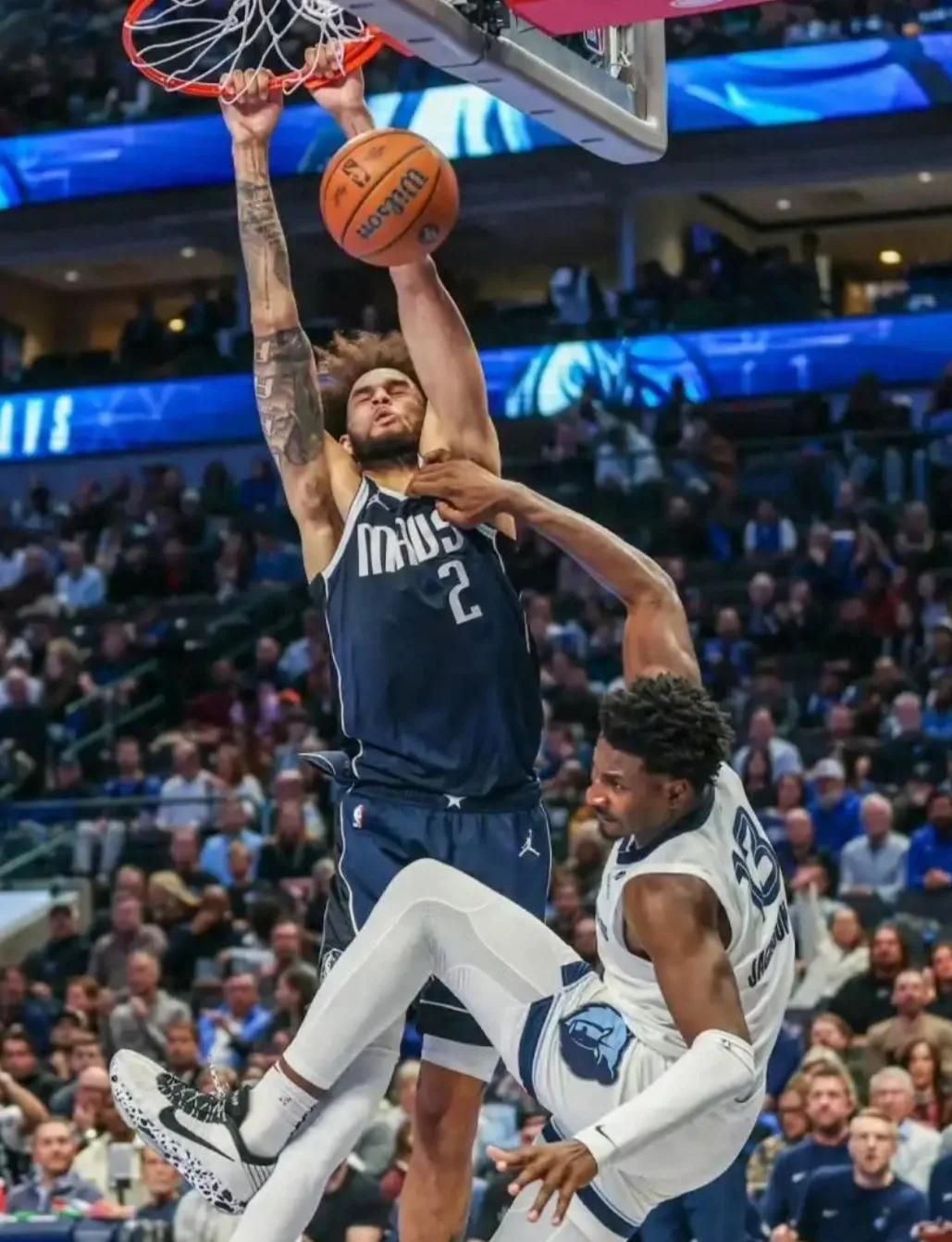 深圳队力克独行侠，莫兰特惊艳四座