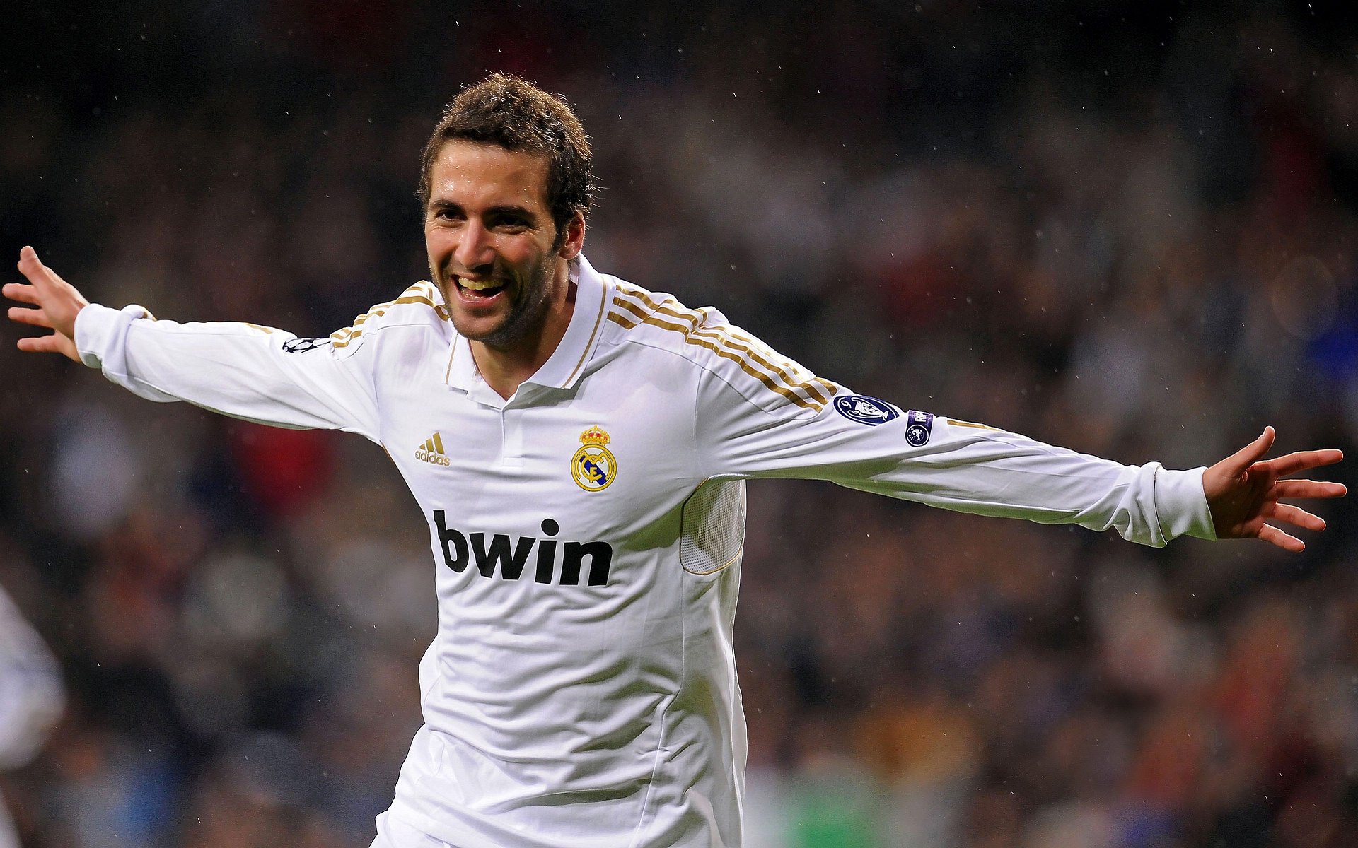 切开质疑，一战撕碎所有标签的切特·霍姆格伦